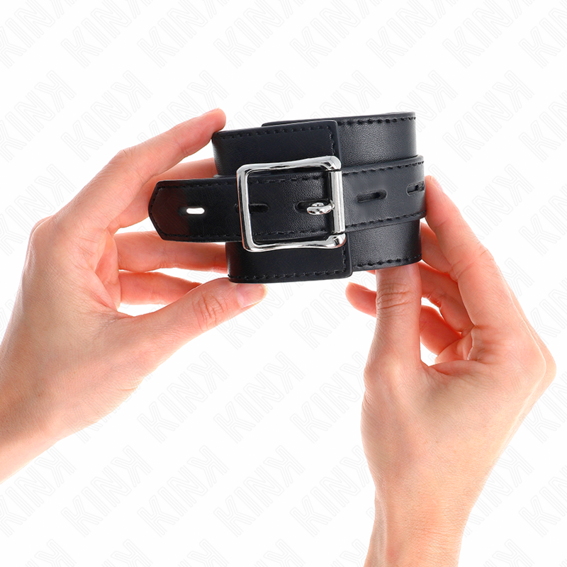 KINK - WRIST RESTRAINTS BLACK WITH BLACK BELT ADJUSTABLE 17-28 CM X 6 CM